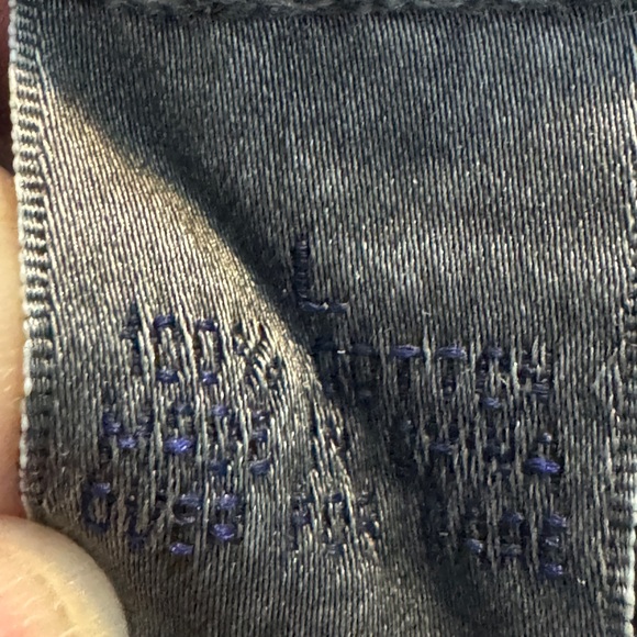 NWOT Men’s distressed Pirates of the Caribbean polo from Disneyland. - Picture 12 of 12